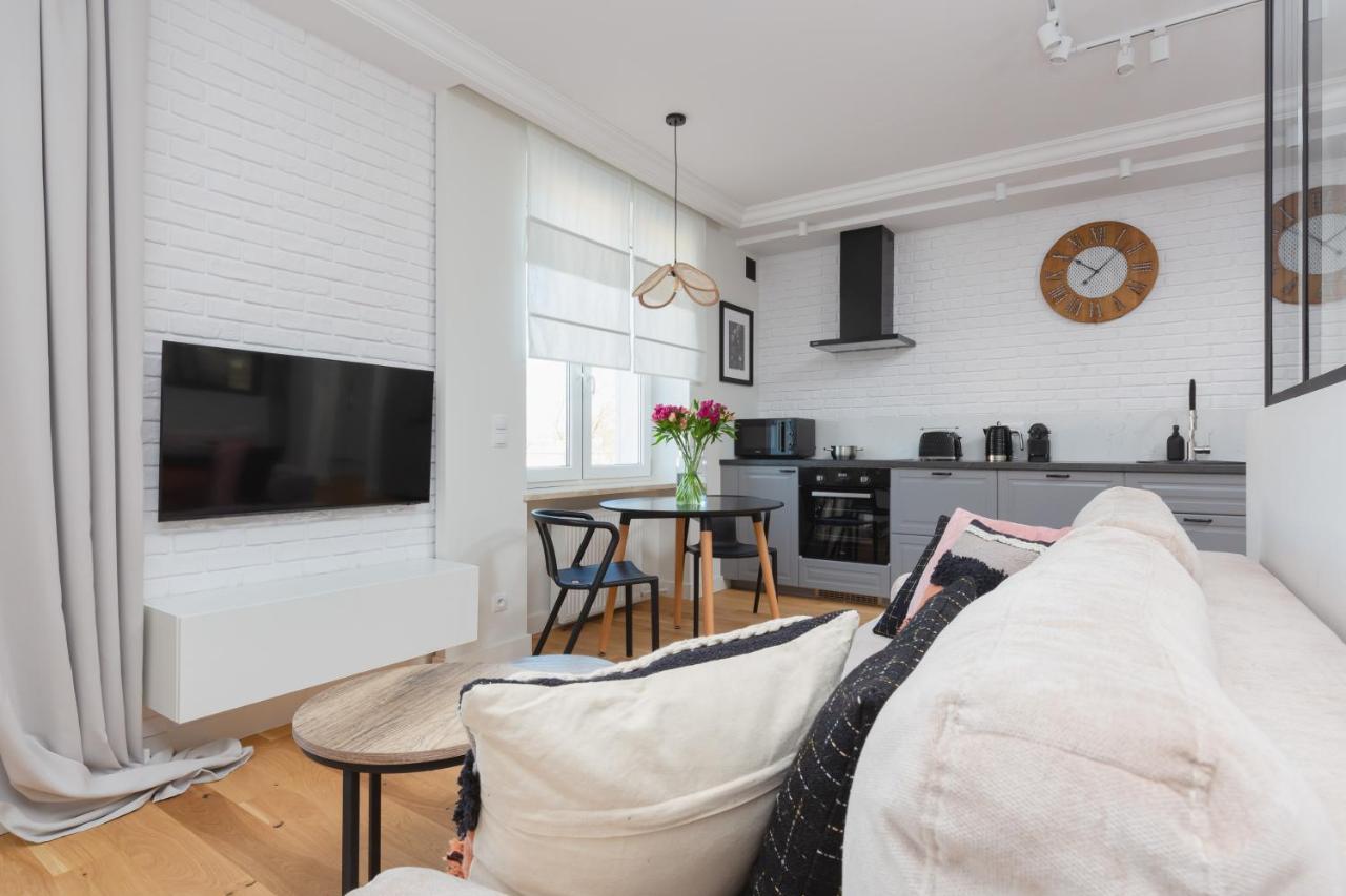 Apartment Bialobrzeska Warsaw Ochota By Renters Exterior photo
